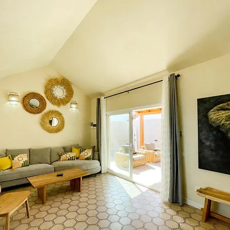 Del Mar. Sol, Calma Y Relax En El Centro