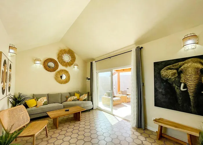 Del Mar. Sol, Calma Y Relax En El Centro